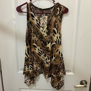 Cheetah/Leopard Print Sleeveless Blouse